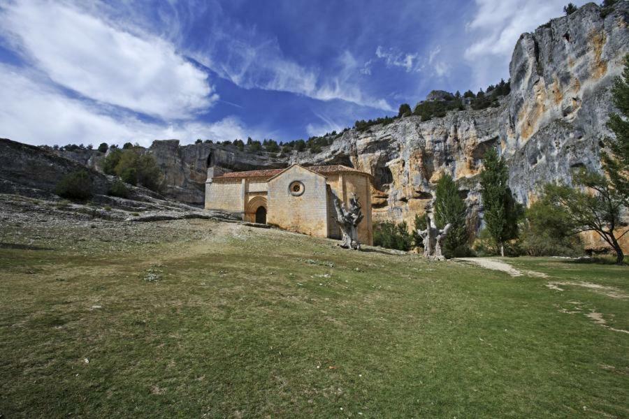 Casa De Pueblo Con Merendero Alquilable Opcionalmente Casarejos Eksteriør bilde
